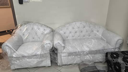 1 month sofa set for sale