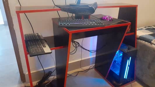 Gaming table