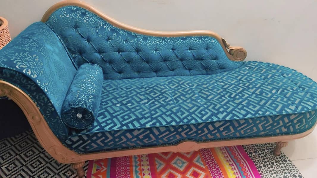 dewan sofa 0