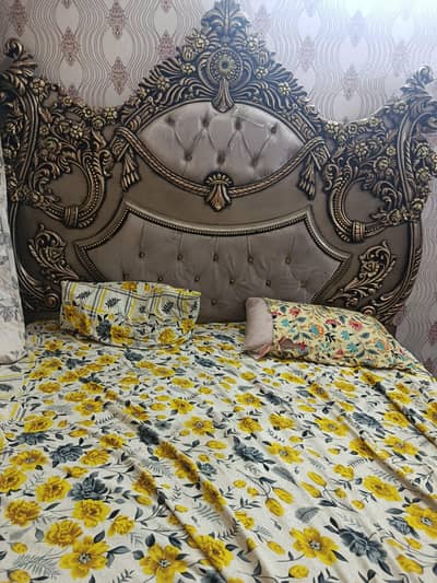 Slightly 1 years used bedset