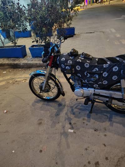united cg125 2021 red color Karachi number all okay exchange possible