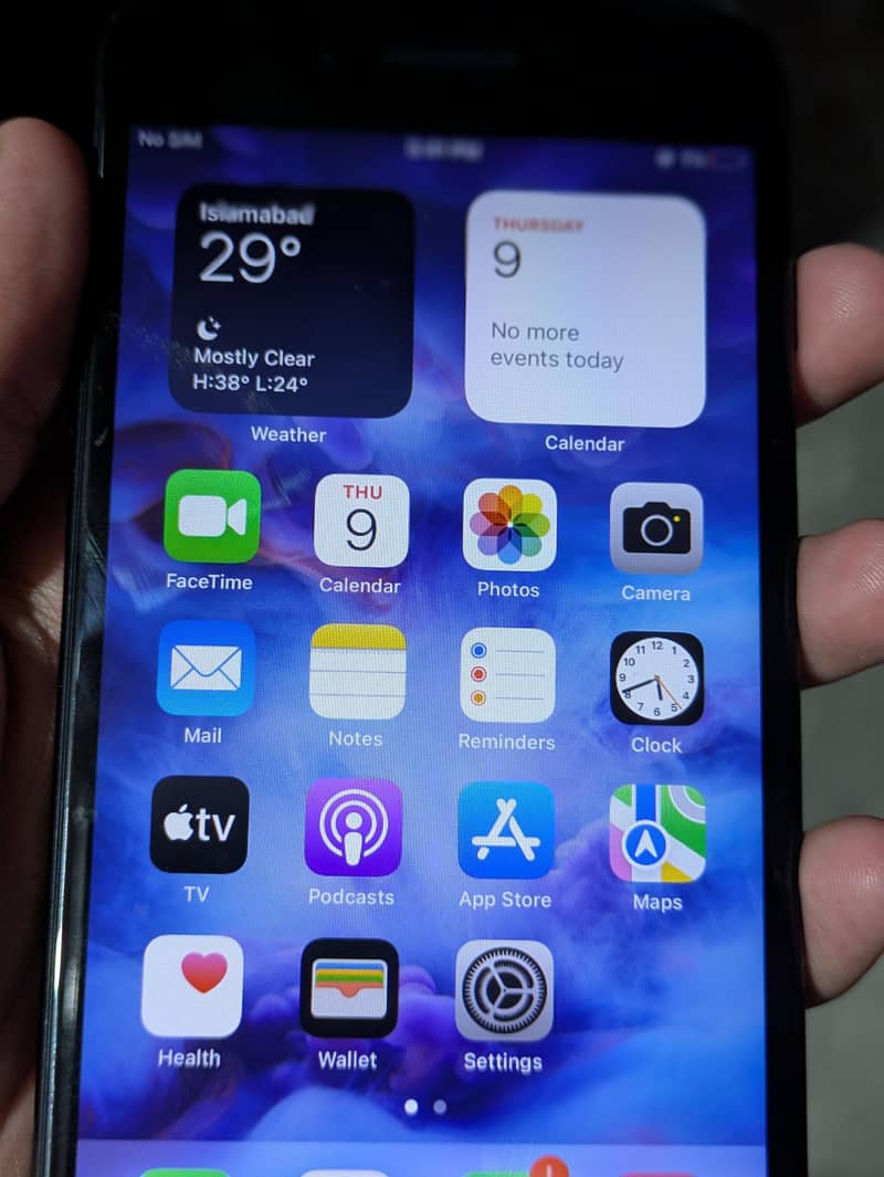 Apple iPhone 7 Plus 1
