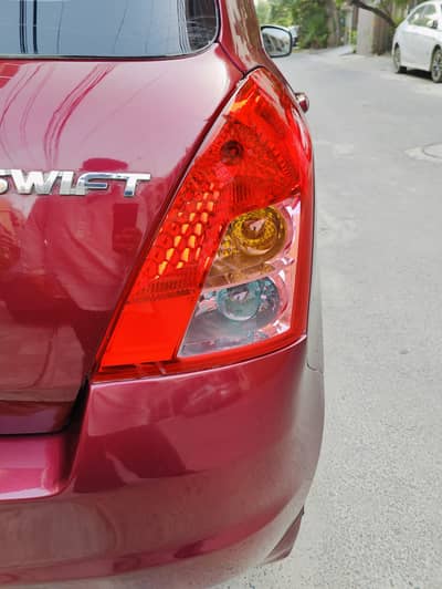 Suzuki Swift DLX  2017