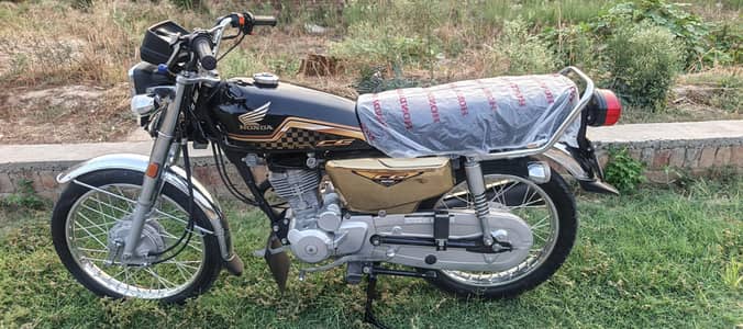 Honda CG125 Special Edition Gold 2024/25