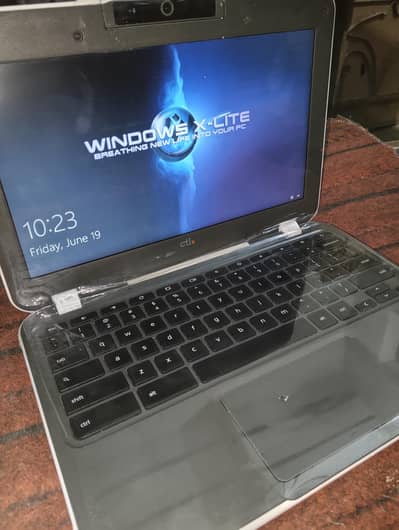 CTL Rugged Chromebook - 4GB RAM 16GB ROM (Rotatable WebCam)