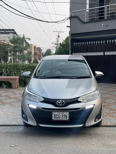 Toyota Yaris GLi CVT 1.3 Automatic 2020 – Silver