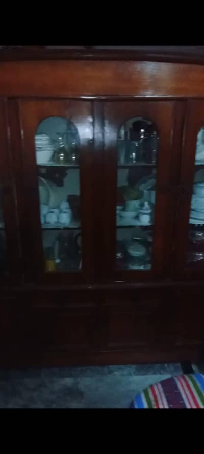 show cases