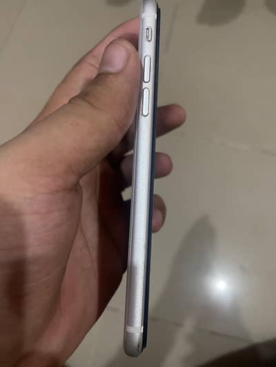 Apple iPhone SE