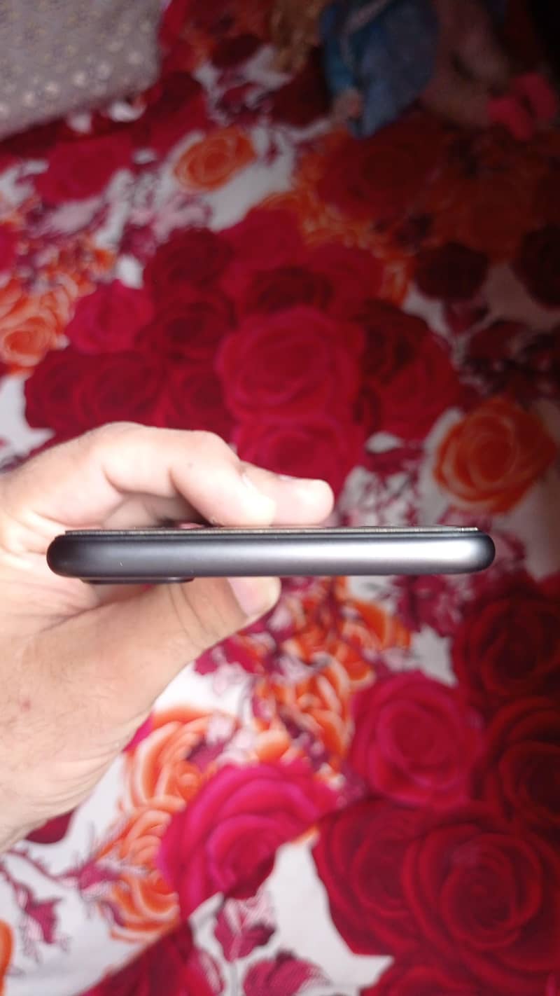 Apple iPhone 8 Plus 2