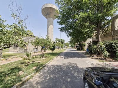 10 Marla Plot For Sale Phase 1 Sui Gas And Wapda LDA Approved 40 FT Road Near Park And Market