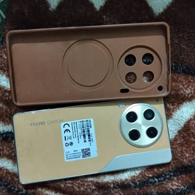 Tecno CAMON 30