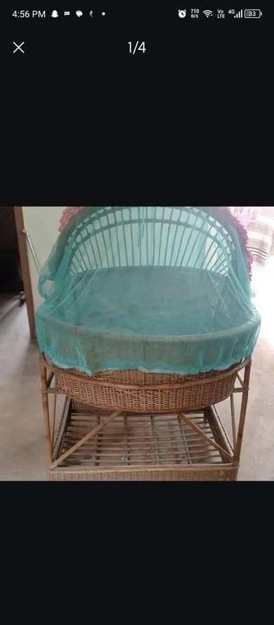 baby cot