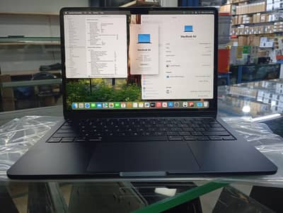 MacBook Air 2024 M3 8gb + 256 + 13.6" liquid retina display