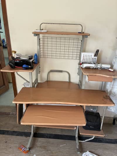 Computer Table