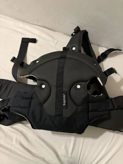 Juniors baby carrier brand new 0-3 years