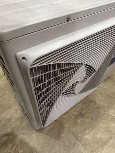 AC HAIER 1.5 ton 03104535889