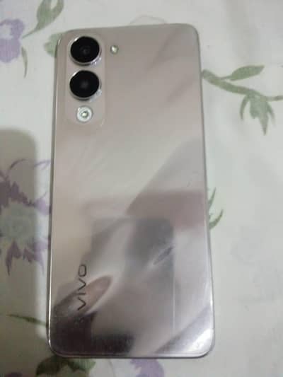 Vivo Y04 128 GB + 8gb Pta approved