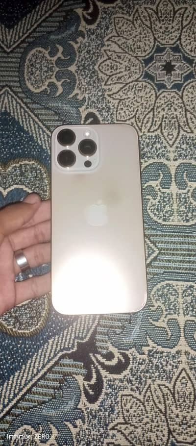 Apple iPhone 16 Pro Max