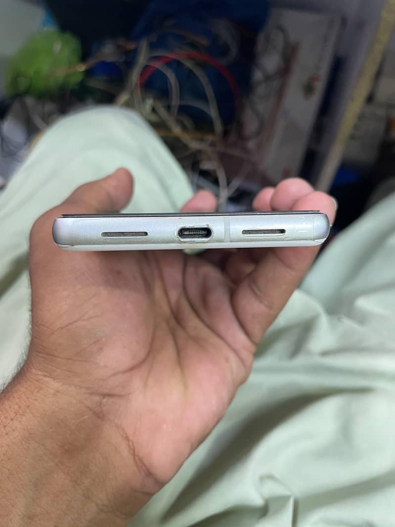 Google Pixel 7 5