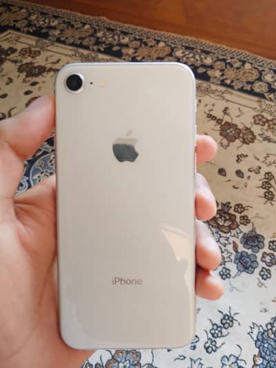 Apple iPhone 8