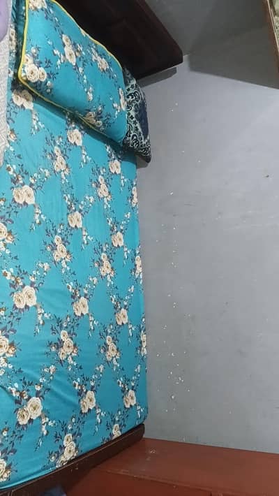 slim and single bed