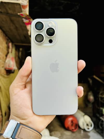 Apple iPhone 15 Pro Max