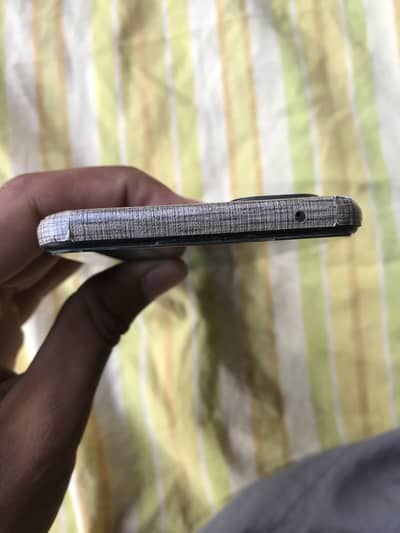 One Plus Nord N200 5G