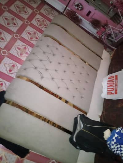 bed condition like new