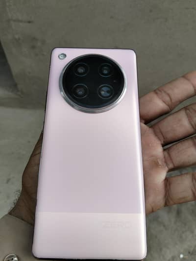 Infinix zero 40