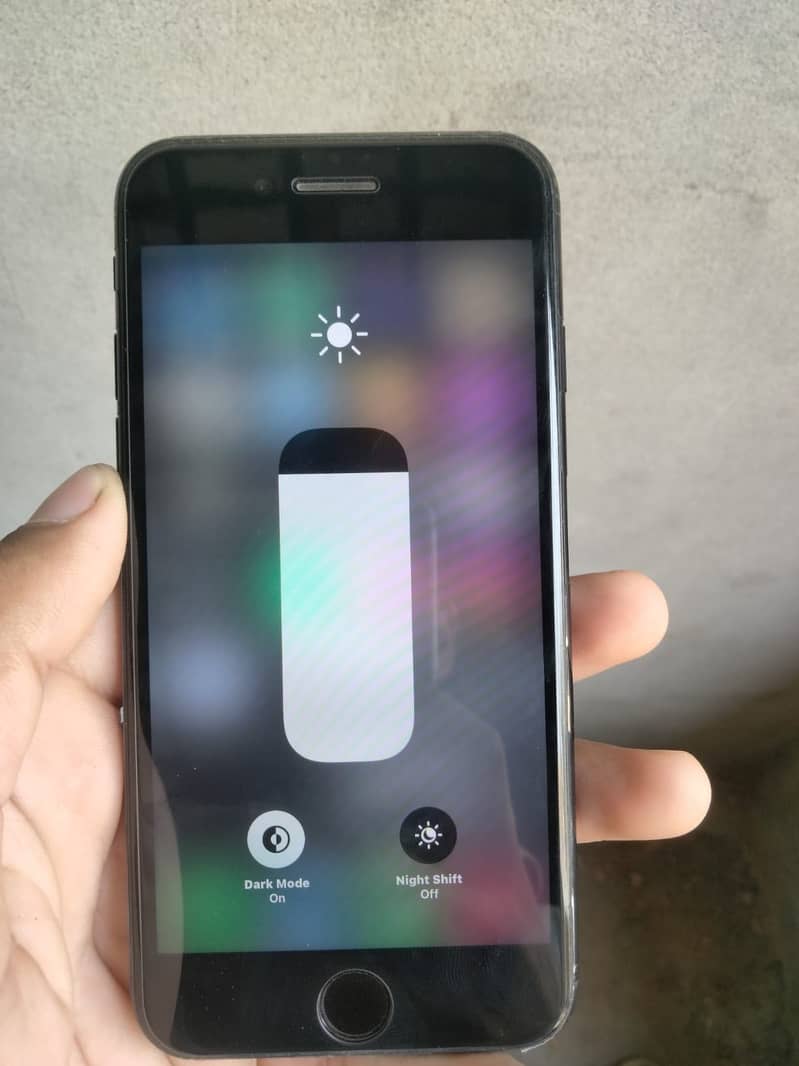 Apple iPhone 7 1