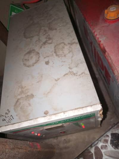 ups and battery