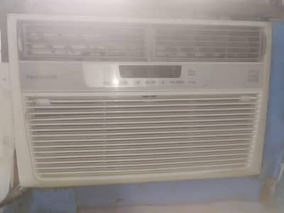 Frigidaire Window AC with Supply – Good Condition for Sale