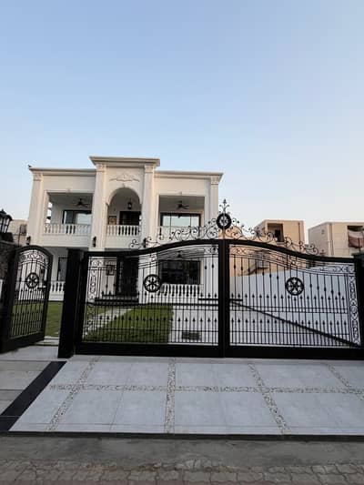 A BEAUTIFUL 1 KANAL HOUSE FOR SALE IN JANIPER BLOCK SECTOR C BAHRIA TOWN LAHORE