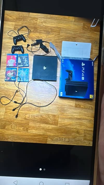 Ps4 pro 1tb with box