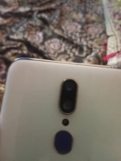 OPPO F11