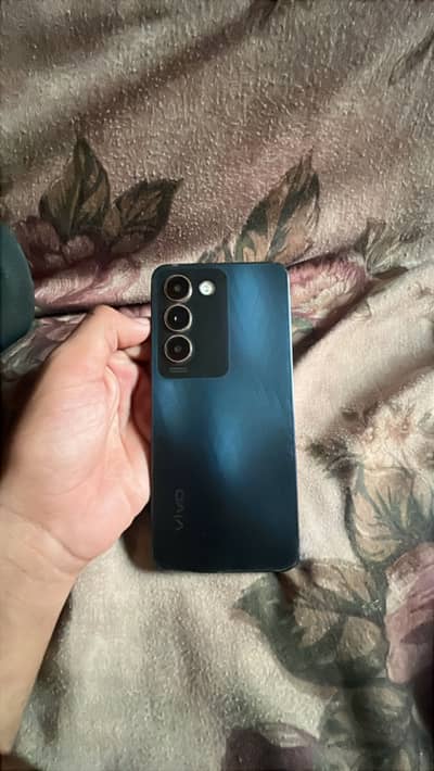 Vivo Y100