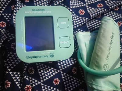 Lloydspharmacy blood pressure monitor  machine