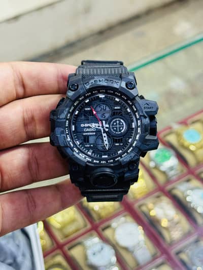 Casio G-shock Sports Watch in Black