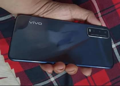 VIVO Y20 4/64 LUSH CONDITION