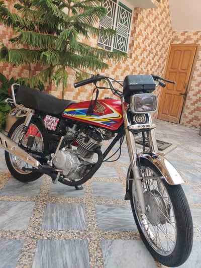 Honda 125 10/10 condition