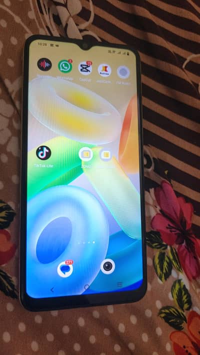Vivo Y16