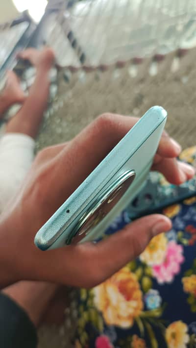 Vivo V30e 5G* 8+8/256 GB