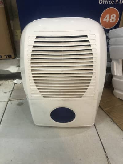 Homebase MDT-10DMN3 Dehumidifier