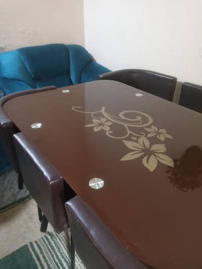 Dining Table 6 Seater for Sale ڈائیننگ ٹیبل بمعہ6 کرسیاں برائے فروخت