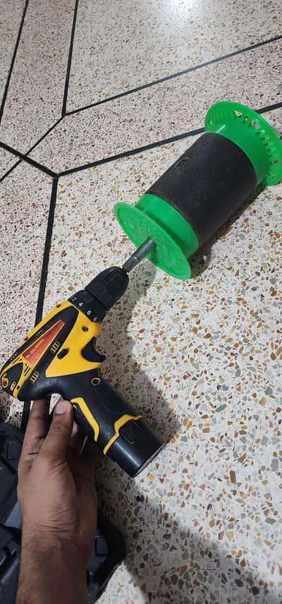 drill machine with battery