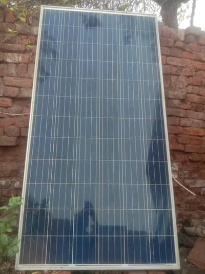 4 x 300w Solor Panels ( Total 1200w )