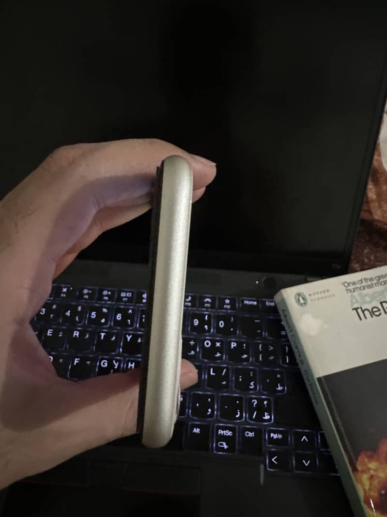 Apple iPhone 11 4