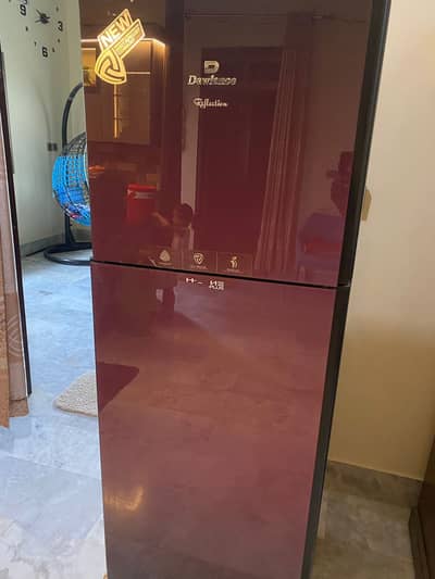 10/10 condition but  compressor kharab. Ha Baki fridge is like a new n