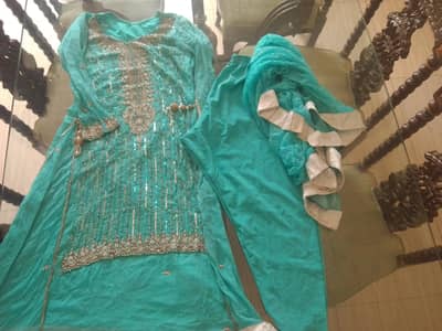 women's wedding cloth just like new