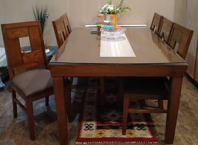 Dinning table for sale